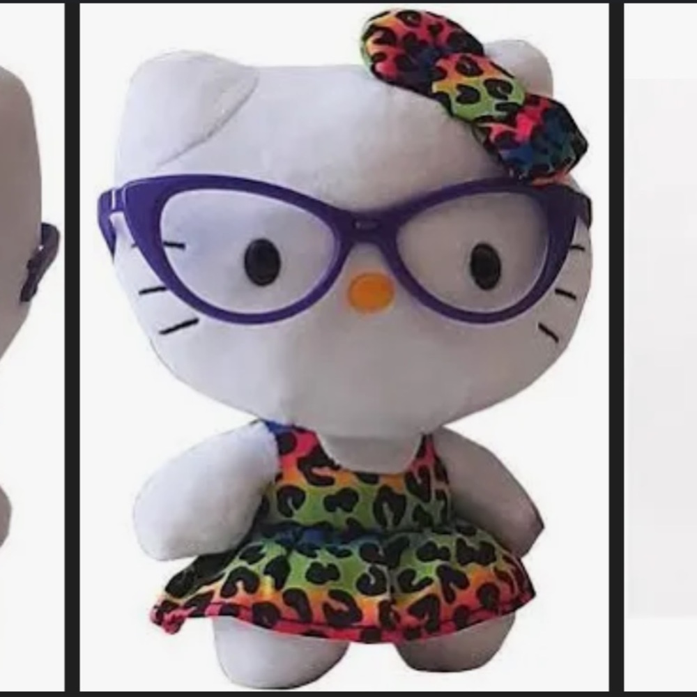 Hello kitty plushie